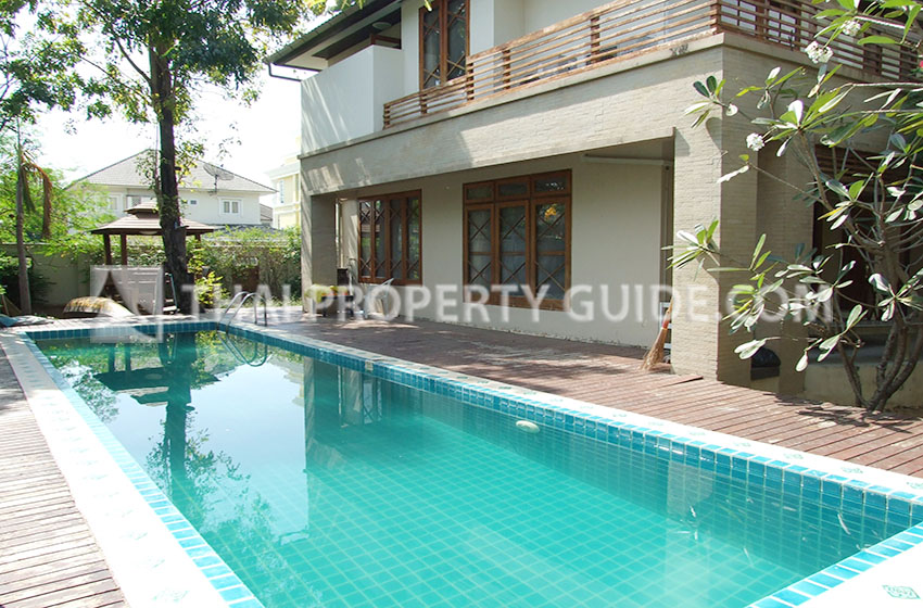 House with Private Pool for rent in Ramkhamhaeng