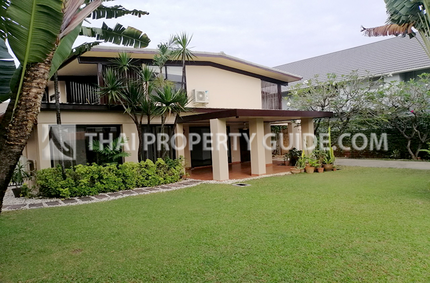 House with Private Pool for rent in Sukhumvit (near NIST International School)