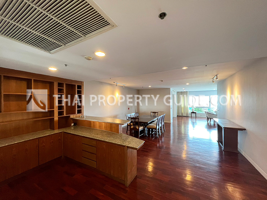 Apartment in Chaengwattana (near Nichada Thani) 