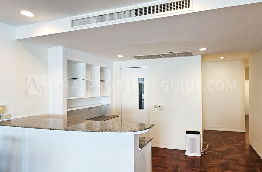 Apartment in Chaengwattana (near Nichada Thani) 