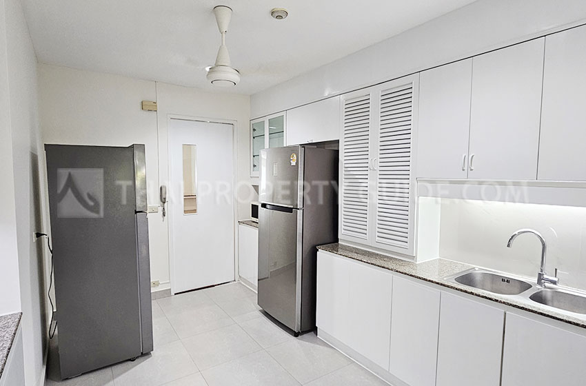 Apartment in Chaengwattana (near Nichada Thani) 