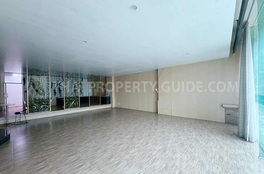 Apartment in Bangnatrad 