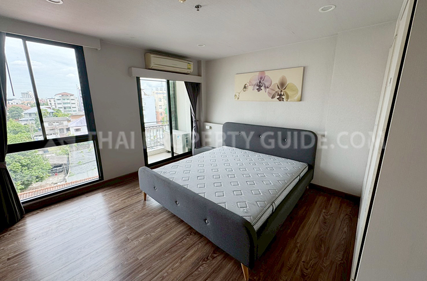 Apartment in Bangnatrad 