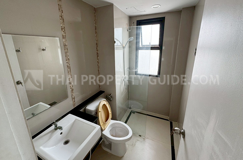 Apartment in Bangnatrad 