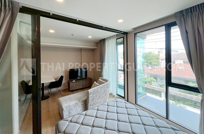 Apartment in New Petchburi 
