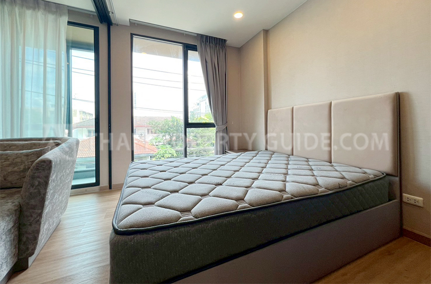 Apartment in New Petchburi 