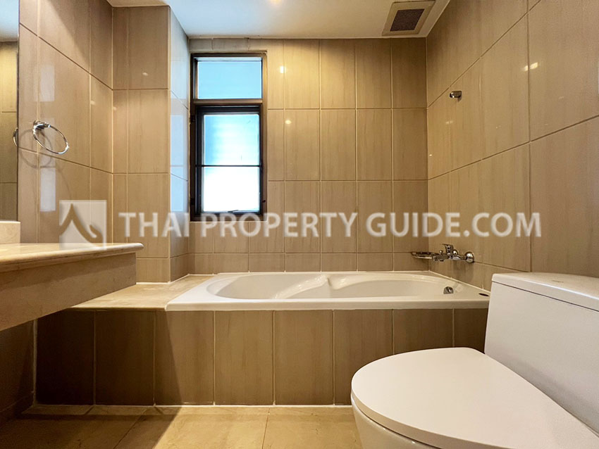 Apartment in Ploenchit 