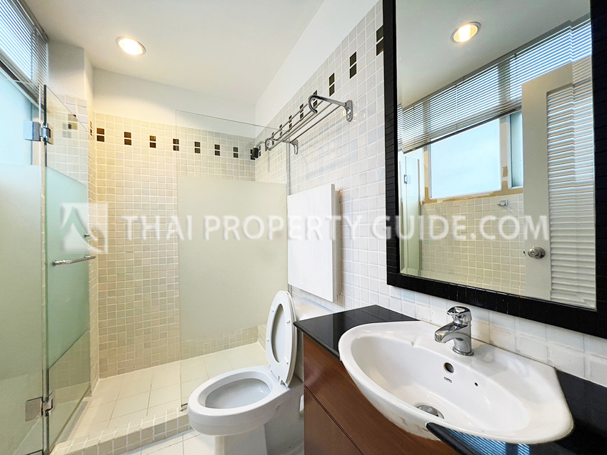 Apartment in Ploenchit 