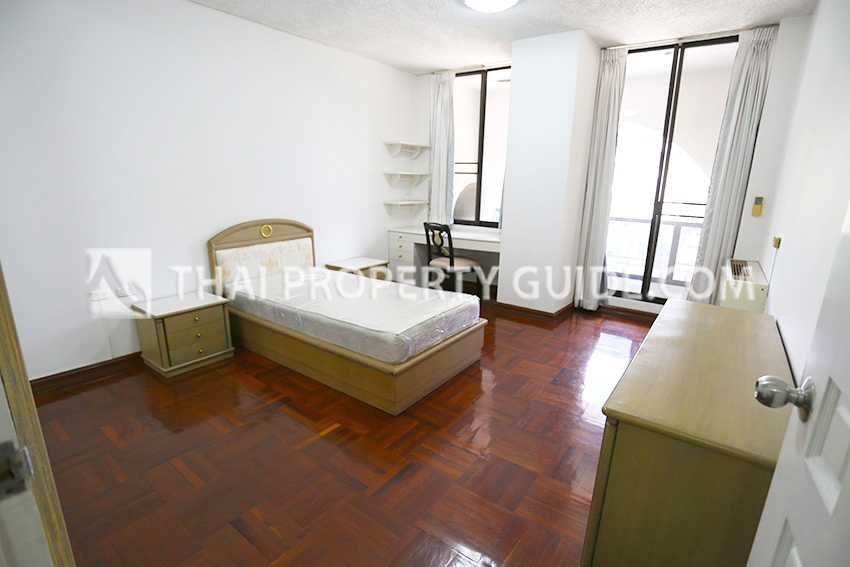 Apartment in Ploenchit 