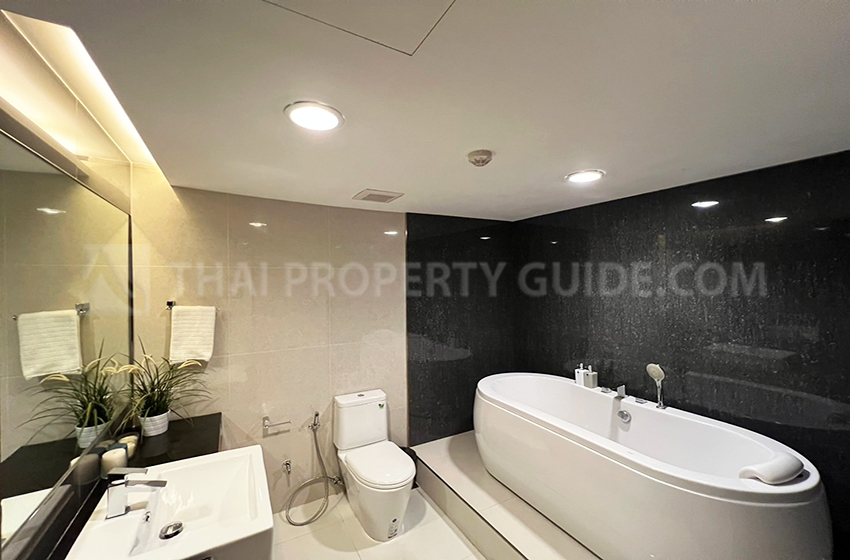 Apartment in Ploenchit 