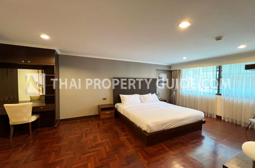 Apartment in Ploenchit 