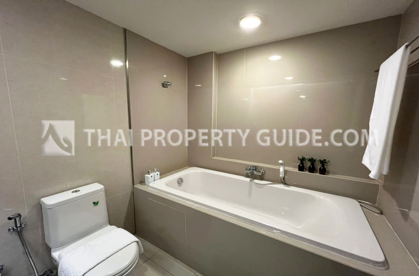 Apartment in Ploenchit 