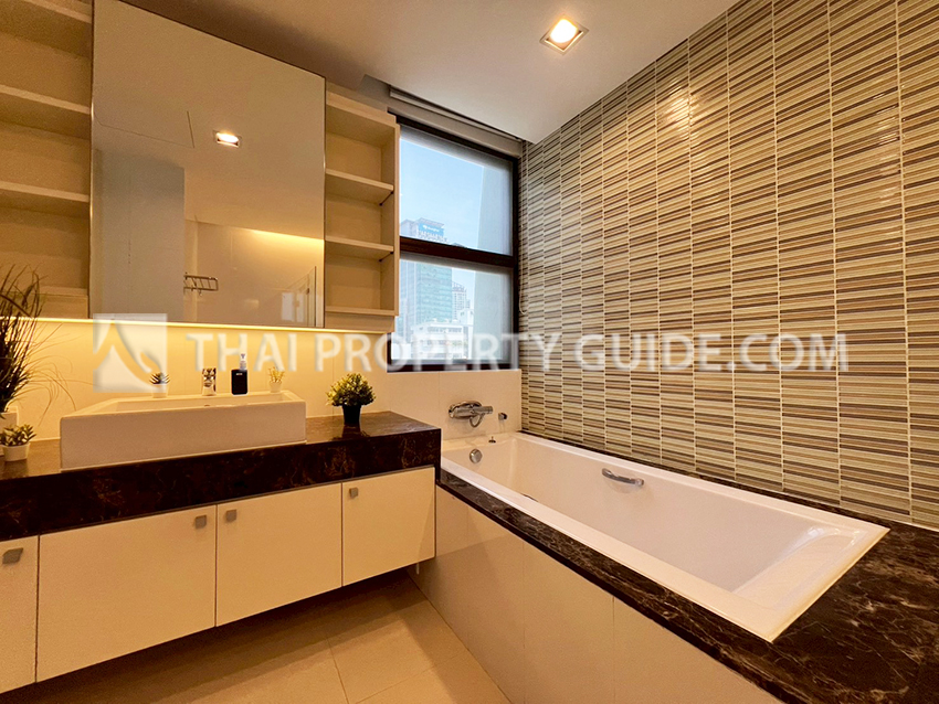 Apartment in Ploenchit 