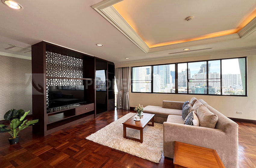 Apartment in Ploenchit 