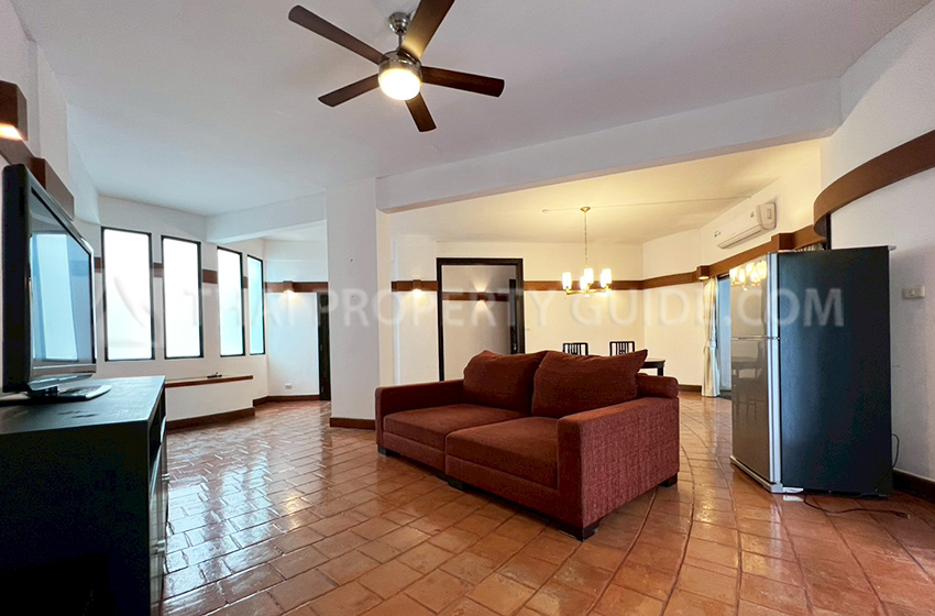 Apartment in Ploenchit 