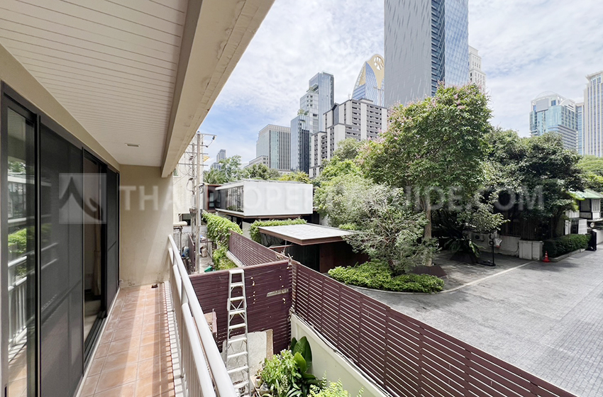 Apartment in Ploenchit 