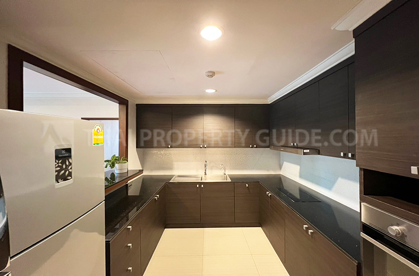 Apartment in Ploenchit 