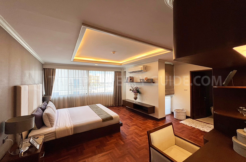 Apartment in Ploenchit 