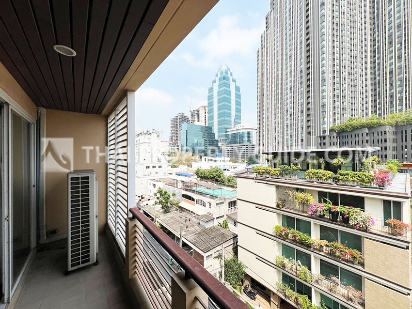 Apartment in Ploenchit 