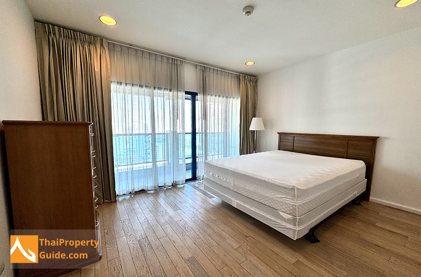 Apartment in Ploenchit 