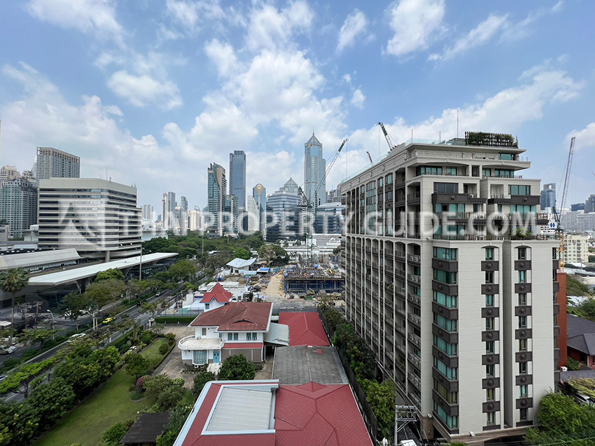 Apartment in Ploenchit 