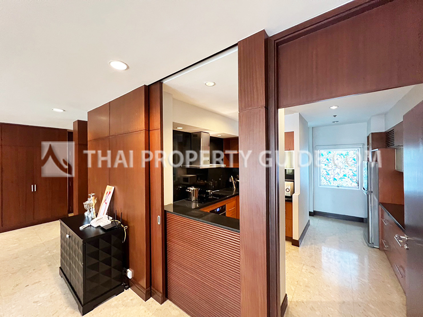 Apartment in Ploenchit 