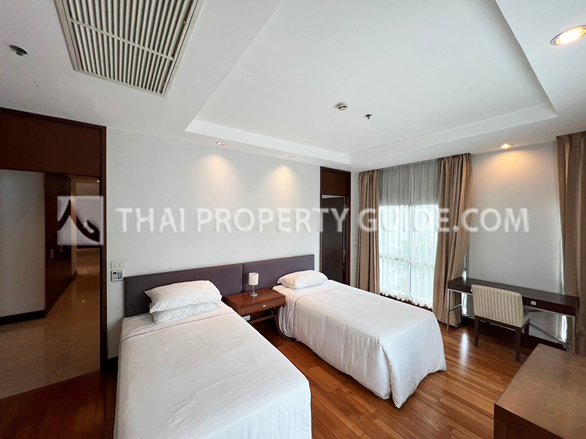 Apartment in Ploenchit 