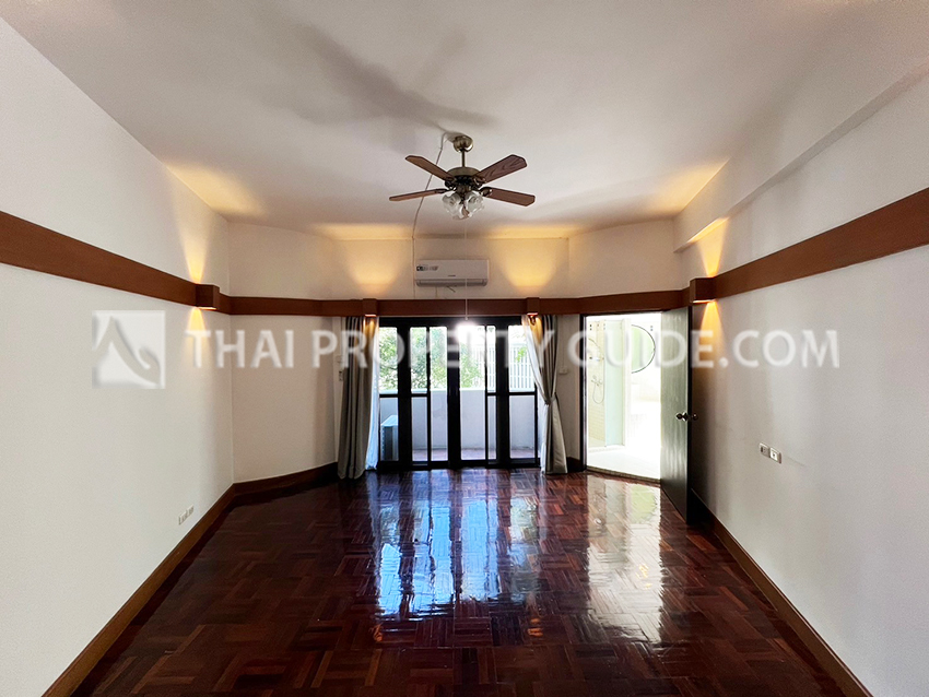 Apartment in Ploenchit 