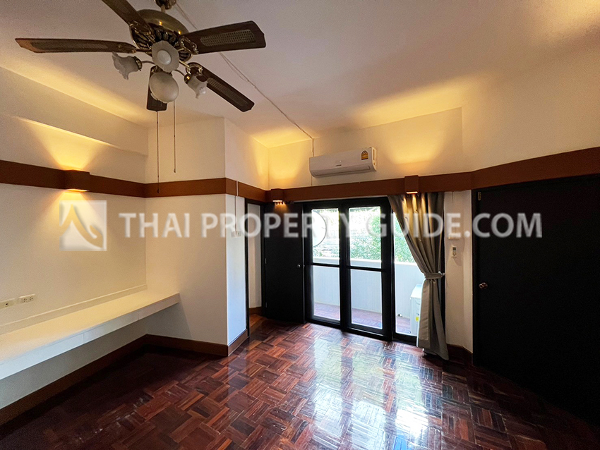 Apartment in Ploenchit 