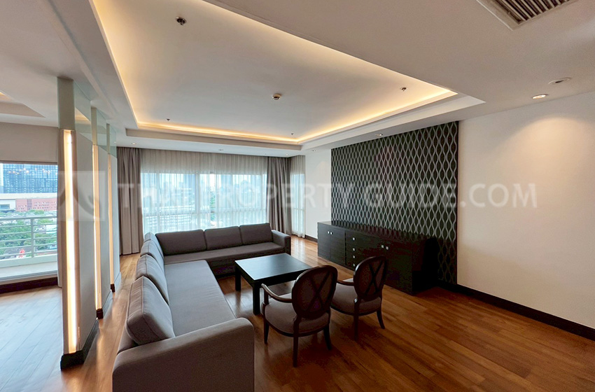 Apartment in Ploenchit 