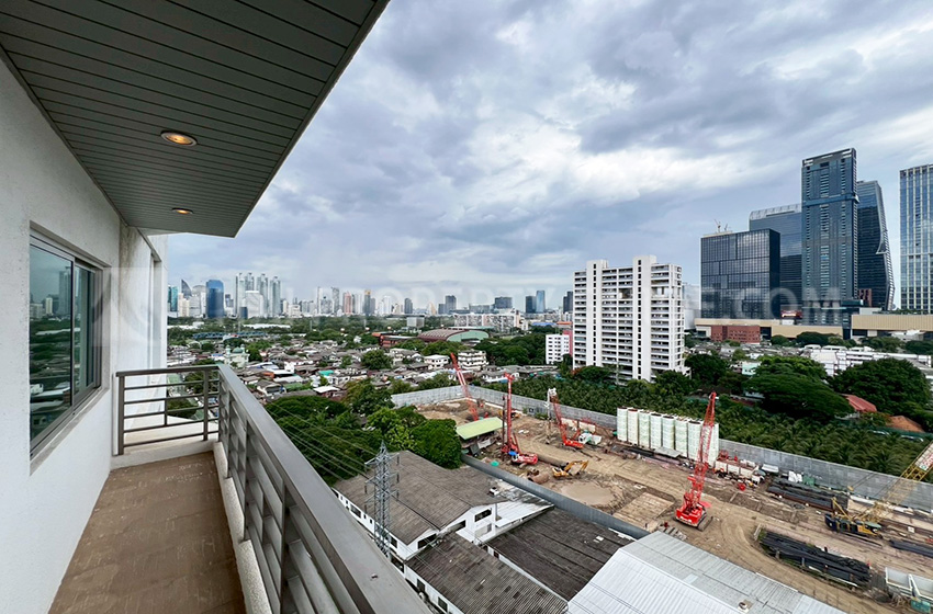 Apartment in Ploenchit 