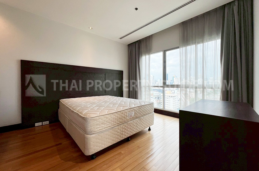 Apartment in Ploenchit 