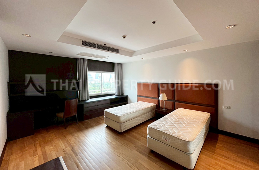 Apartment in Ploenchit 