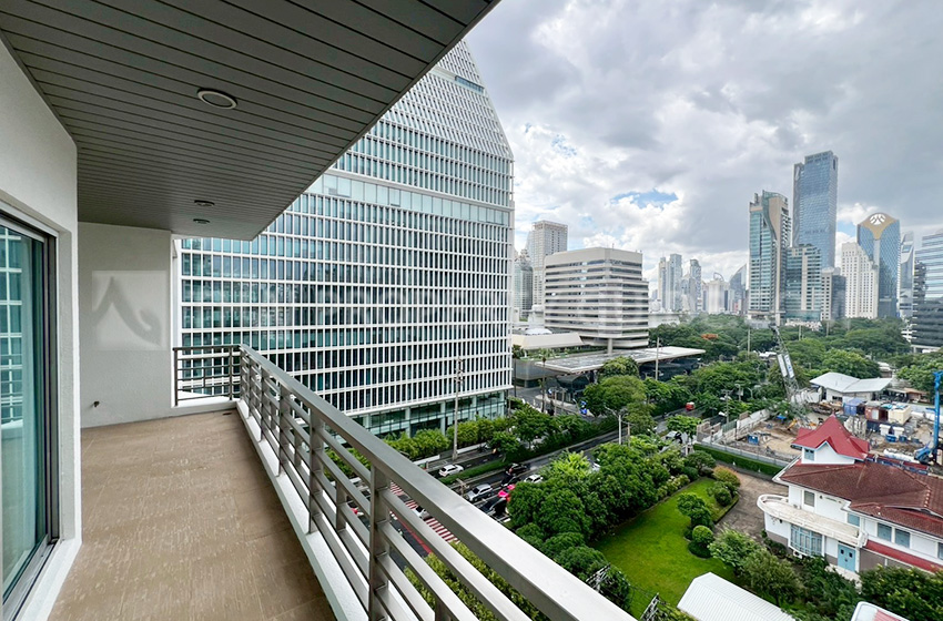 Apartment in Ploenchit 