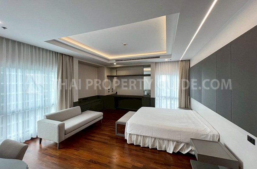 Apartment in Ploenchit 