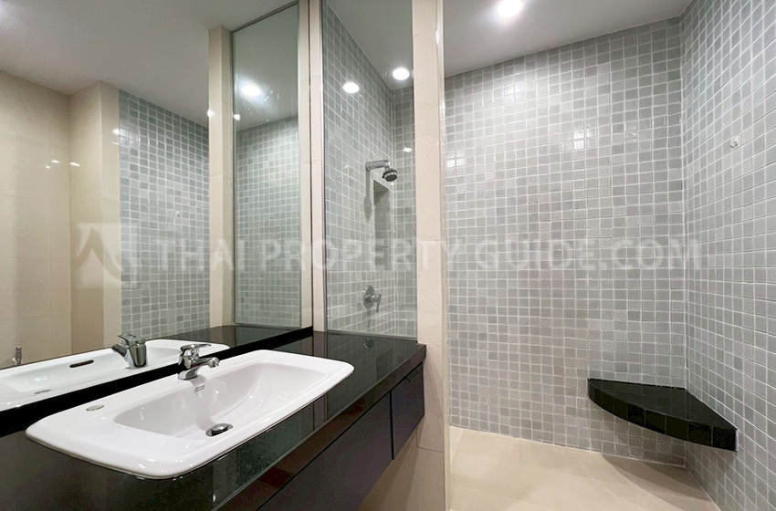 Apartment in Ploenchit 