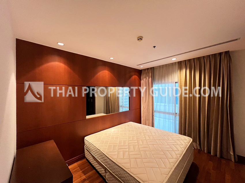 Apartment in Ploenchit 