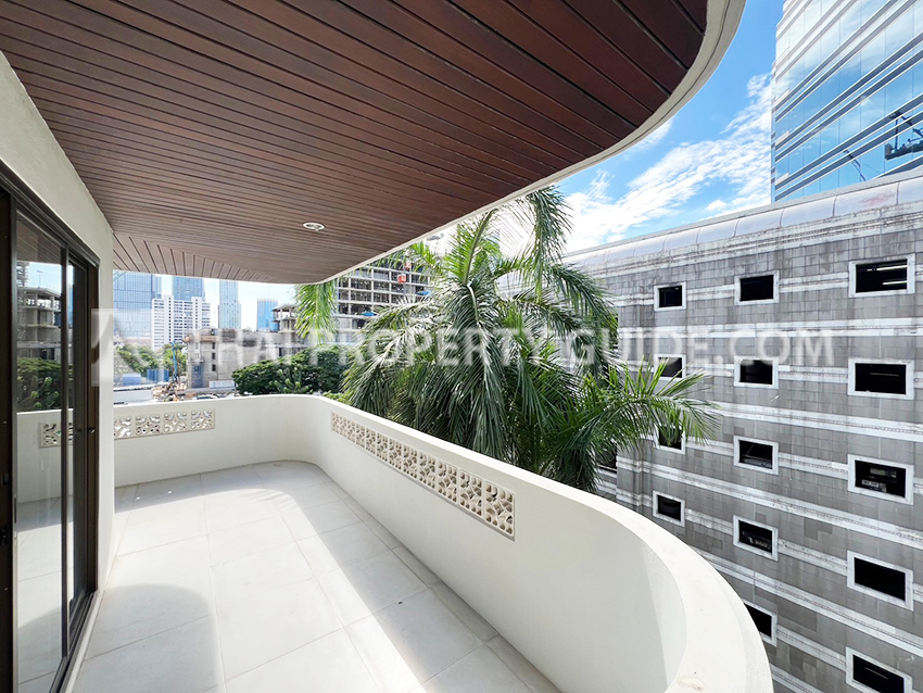 Apartment in Ploenchit 