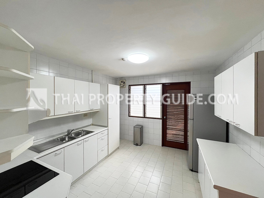 Apartment in Ploenchit 