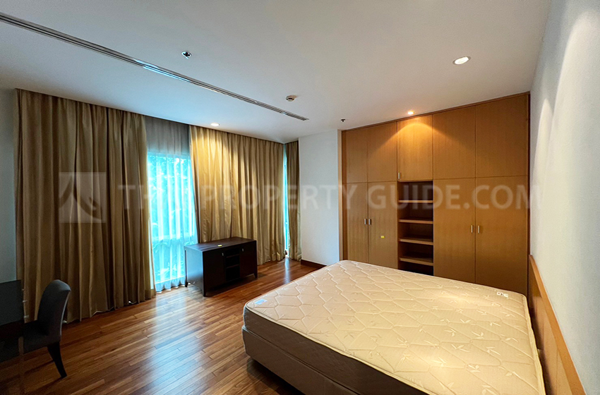 Apartment in Ploenchit 