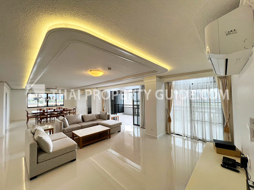 Apartment in Ploenchit 