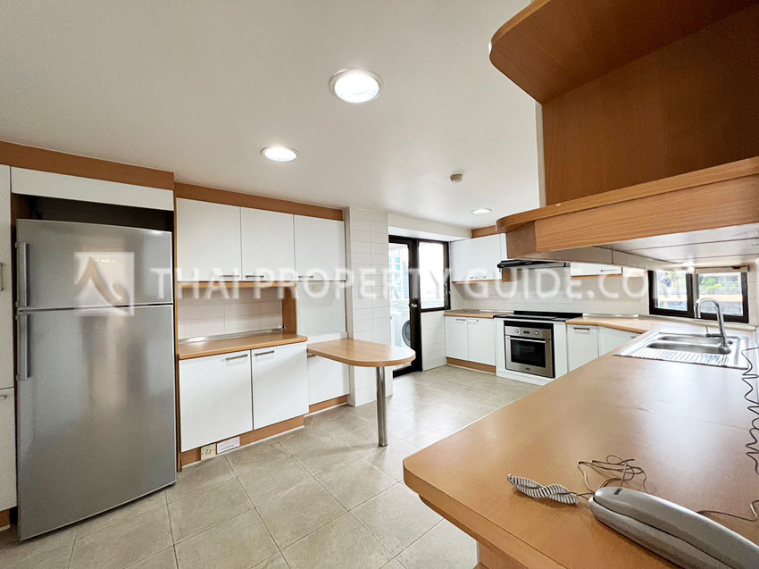 Apartment in Ploenchit 