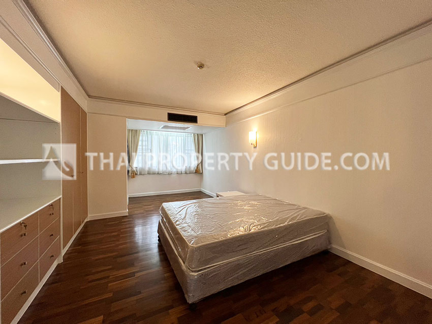 Apartment in Ploenchit 