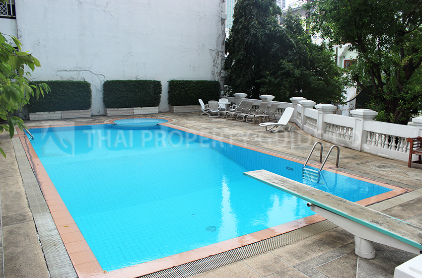 Apartment in Ploenchit 