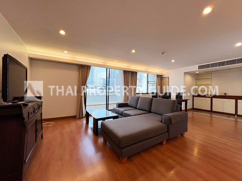Apartment for rent in Ploenchit