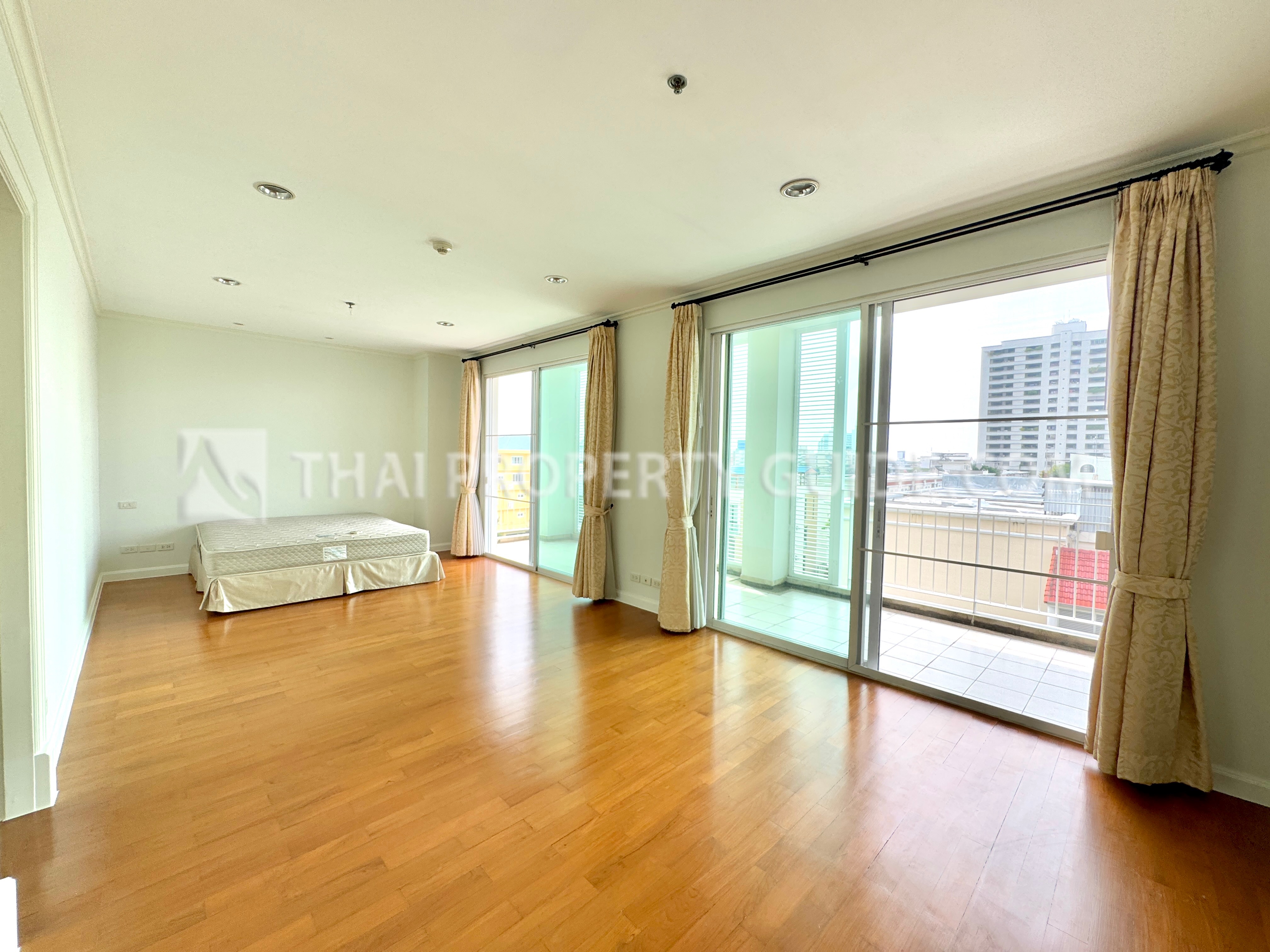 Apartment in Sathorn 