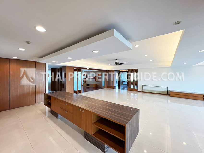 Apartment in Sathorn 