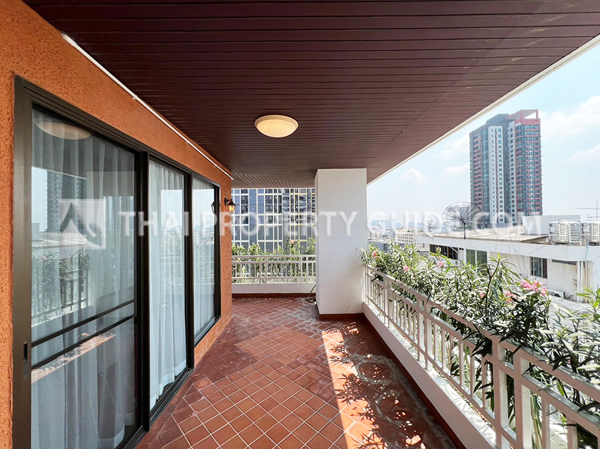 Apartment in Sathorn 