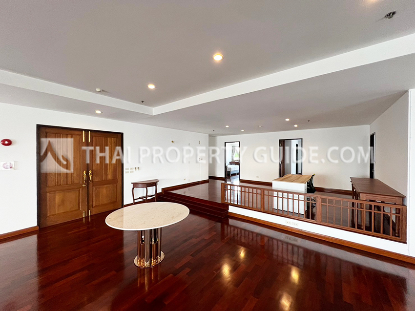 Apartment in Sathorn 