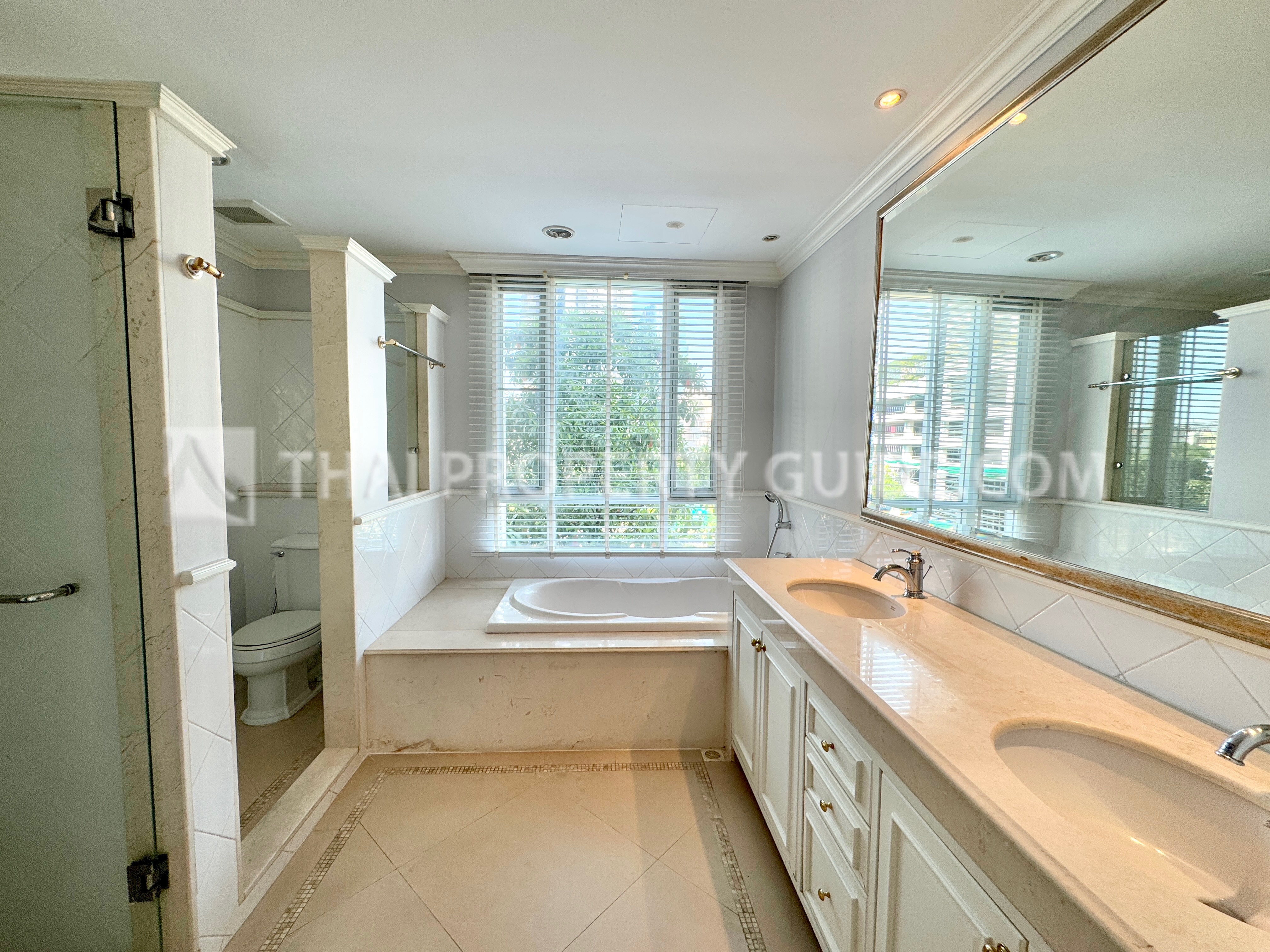 Apartment in Sathorn 